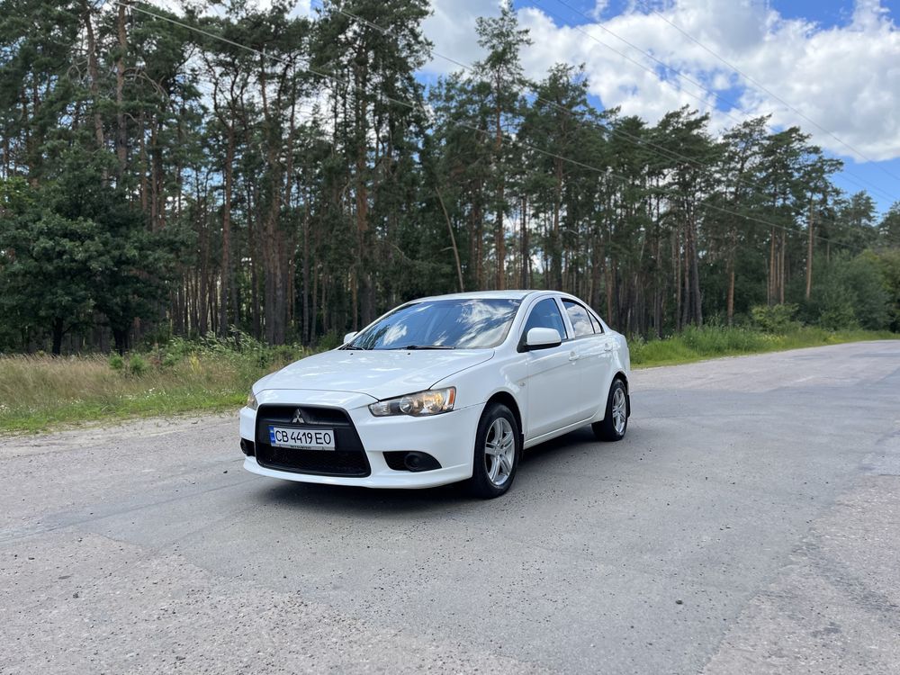 Продам автомобіль Mitsubishi Lancer