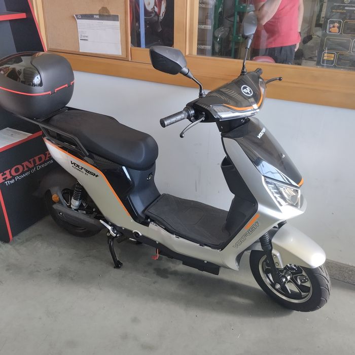 Scooter elétrica Azores x1