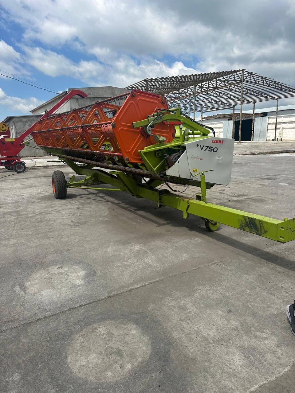 Комбайн Claas Lexion 560