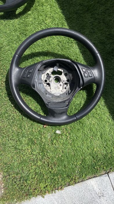 Volante bmw E90 E91 E92 E93 com comando