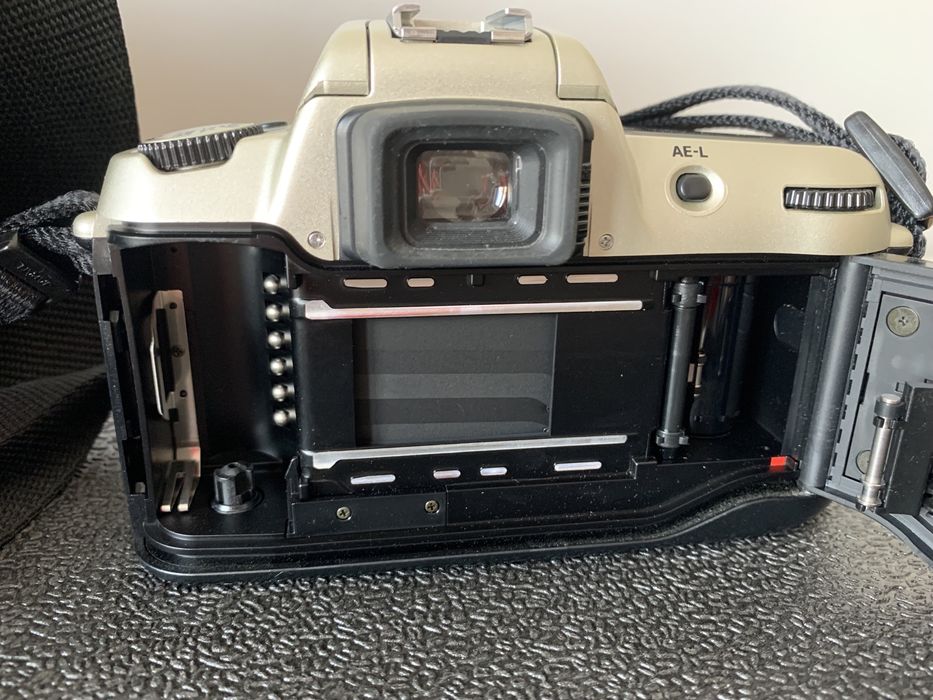 Camara fotografica com rolo