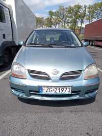 Nissan Almera Tino