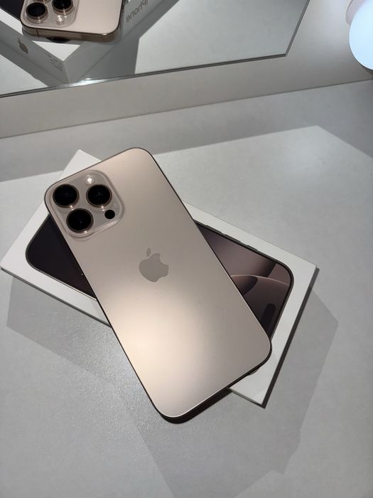 iPhone 16 Pro Max 256 GB Tytan pustynny stan idealny!!