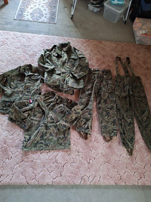 Komplet odzieży wojskowej M/L kurtki x3 spodnie