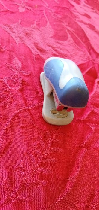 Fura ou agrafa? Furadores e agrafadores activos no momento Desde 2E.