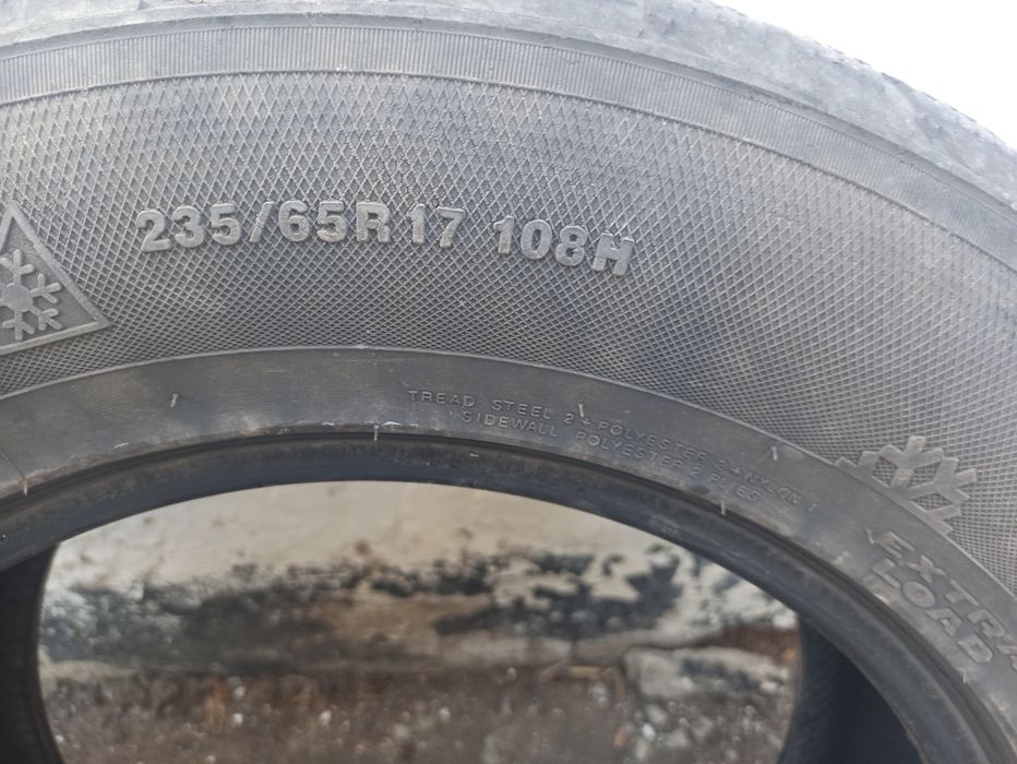 Kumho 235/65 R17 б/в зима