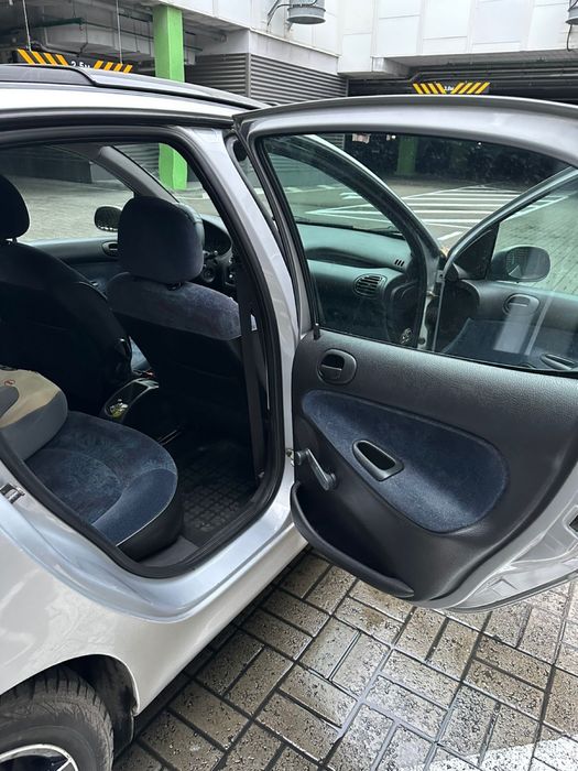 Peugeot 206 2000р