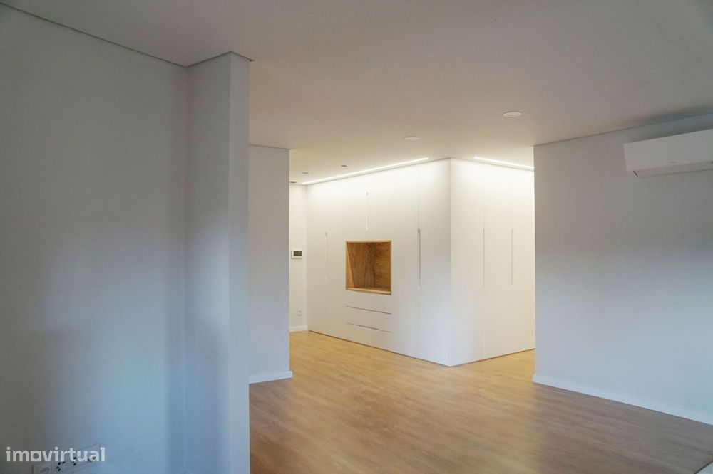 APARTAMENTO T4+1 no CENTRO de Oliveira de Azeméis