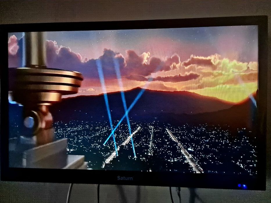 Телевізор Saturn 29