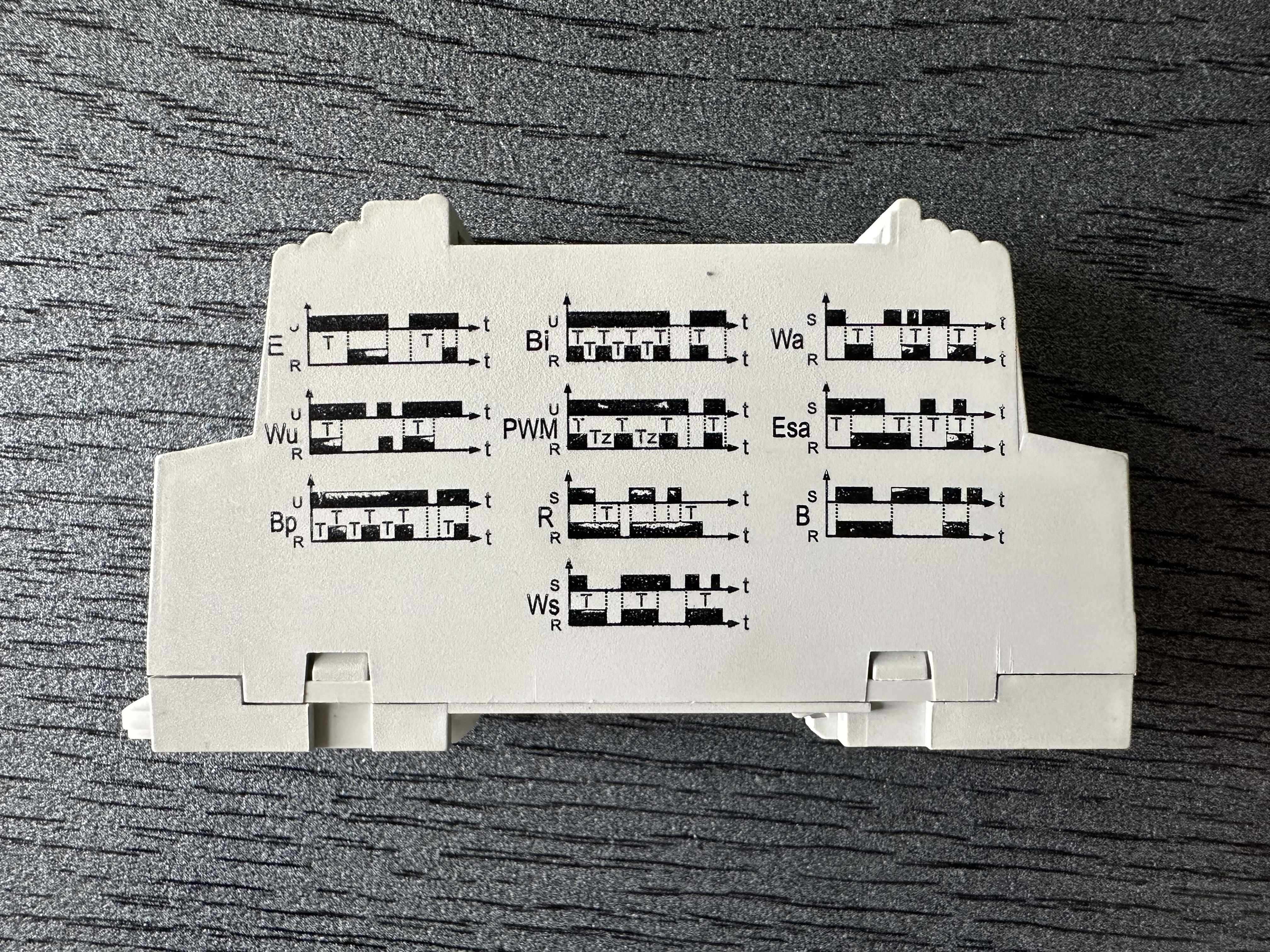 Przekaźnik TR4N-230AC-12-M wielofunkcyjny, 2P, 230VAC Relpol