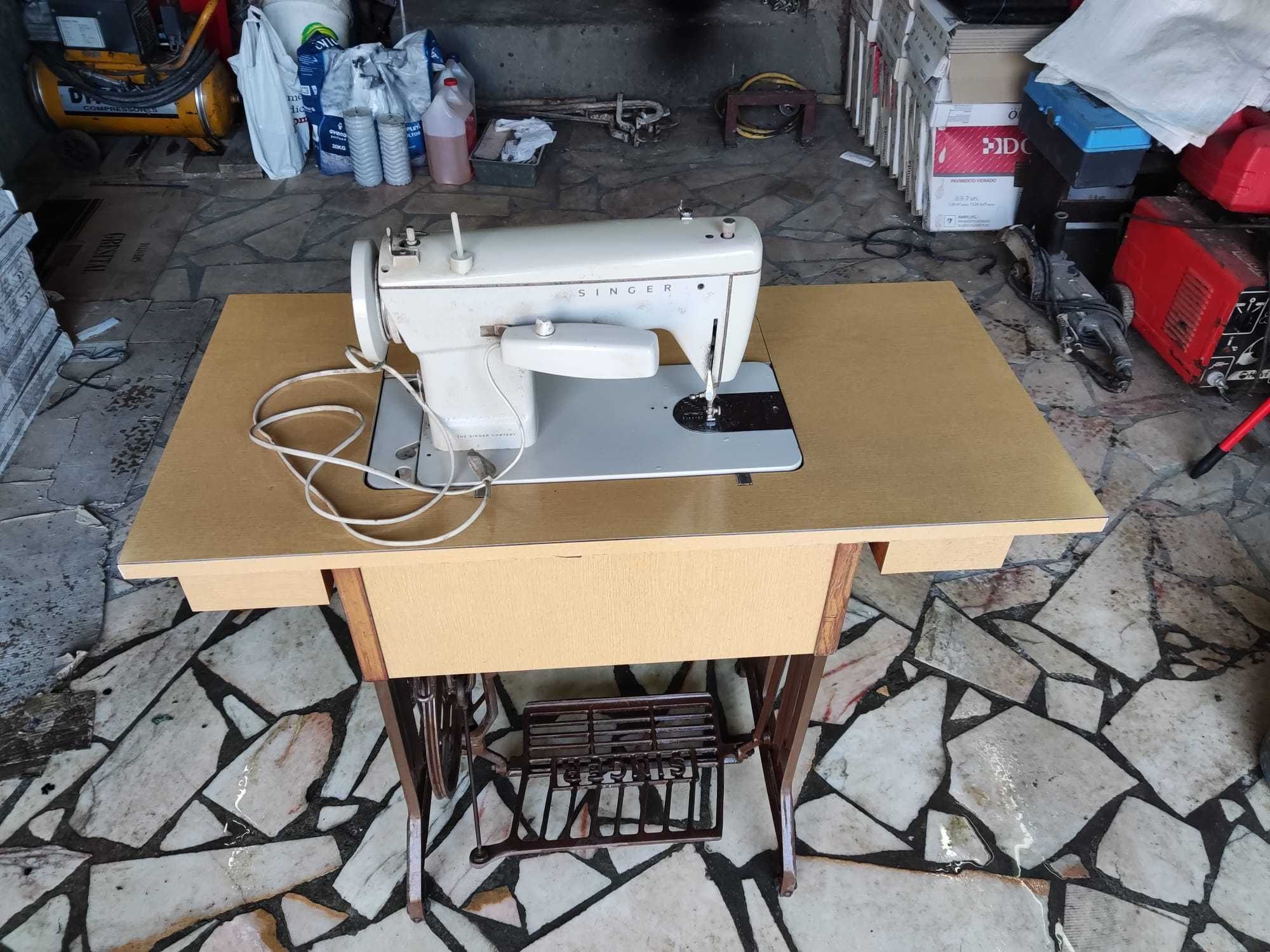 Maquina de custura singer - antiguidade