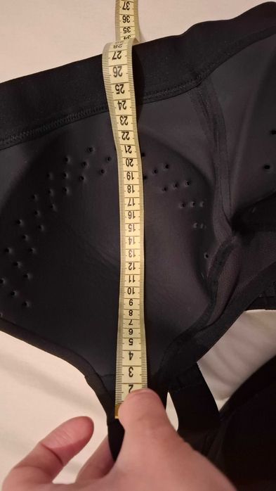 Nowy biustonosz sportowy Decathlon, 75E/F