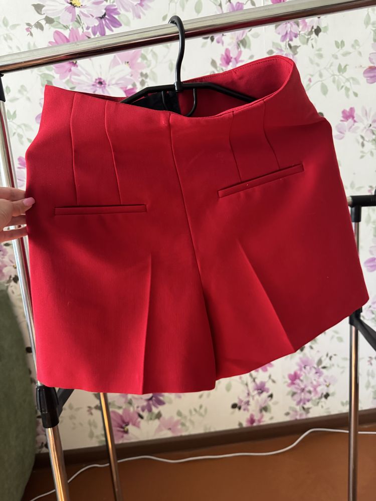 Шорти ZARA нові, з біркою