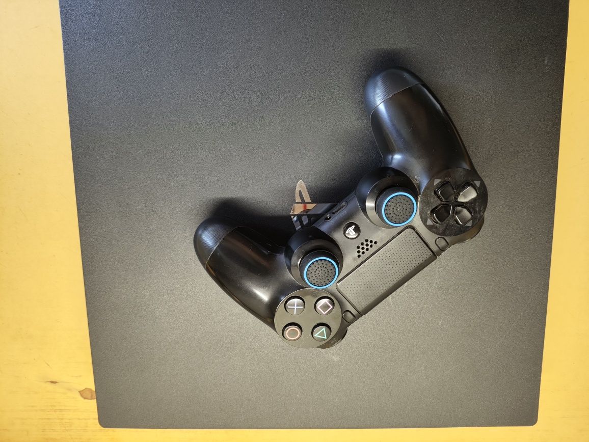 PS4 Pro bdb stan PlayStation 4