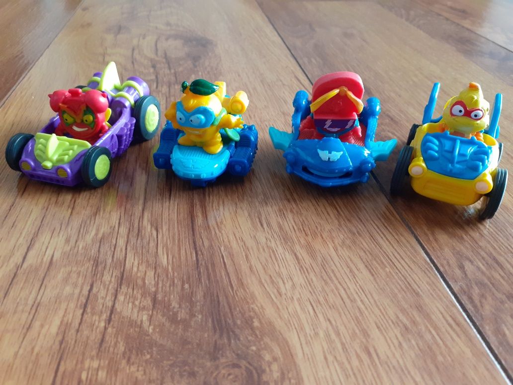 Figurki SuperZings plus pojazdy