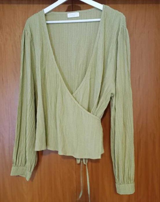 Blusa verde de trespasse