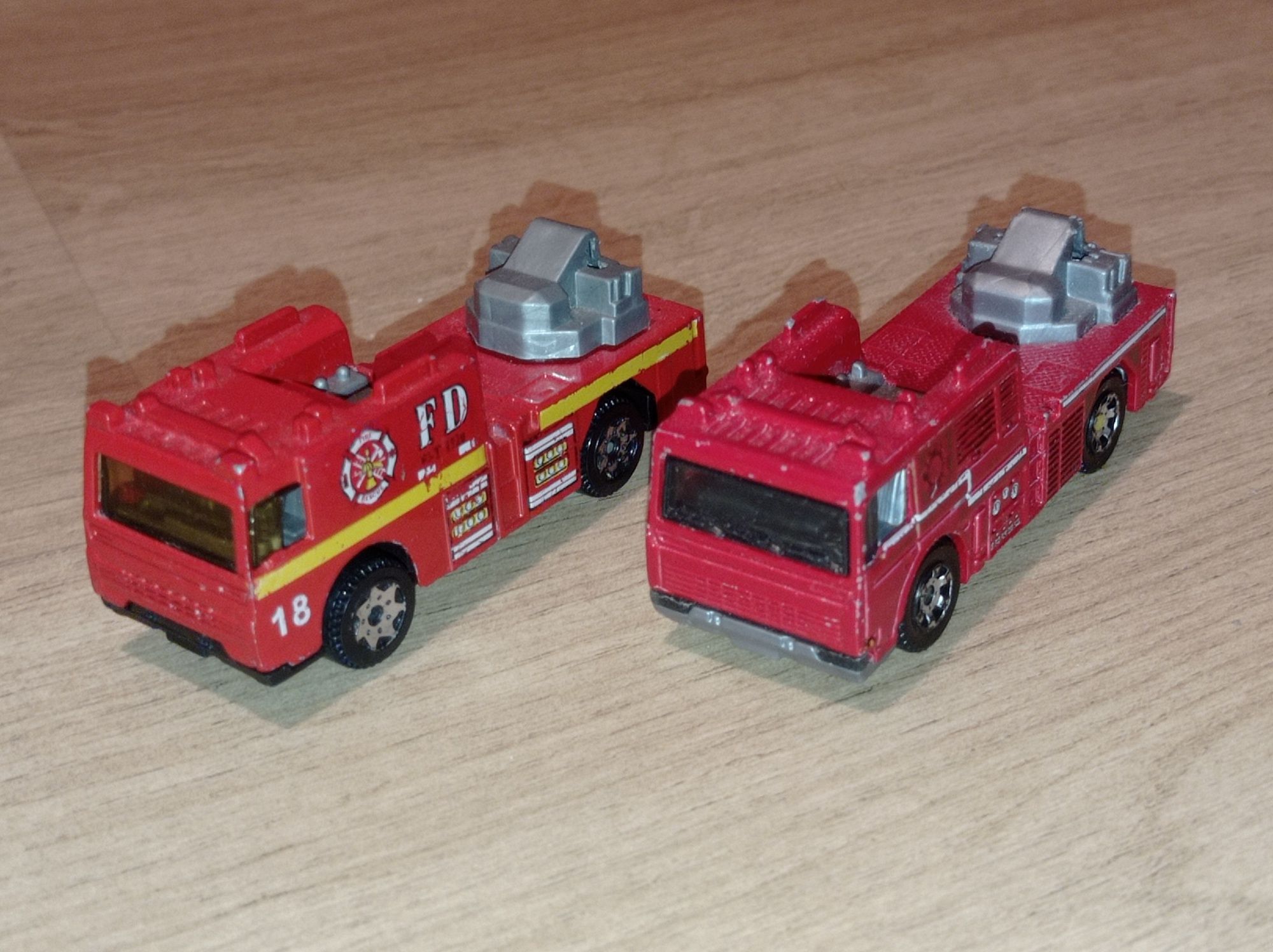 ZESTAW dwa modele straż pożarnej, Matchbox i inny