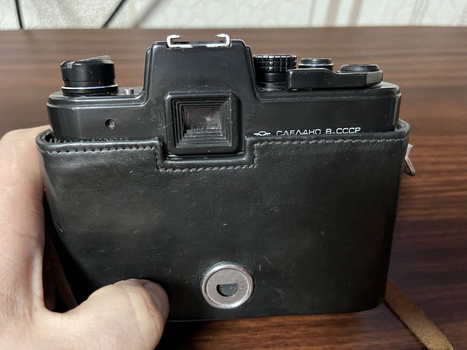 Фотоаппарат Зенит 19 с объективом HELIOS 44M гелиос