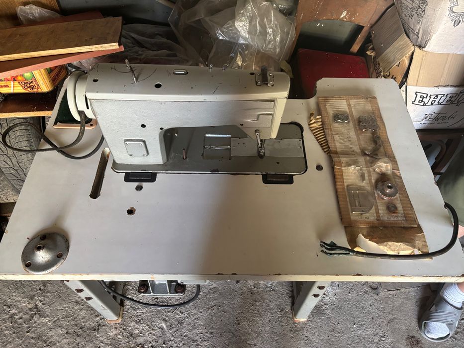 Швейна машинка Чеська 3ох фазна