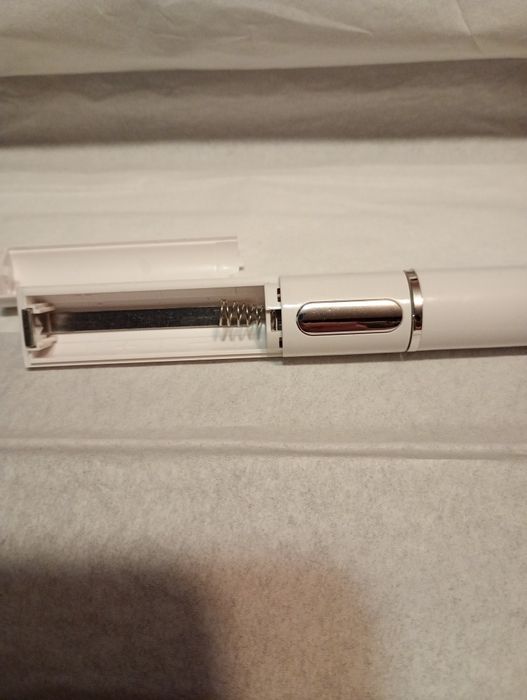 Pióro niebieskie światło