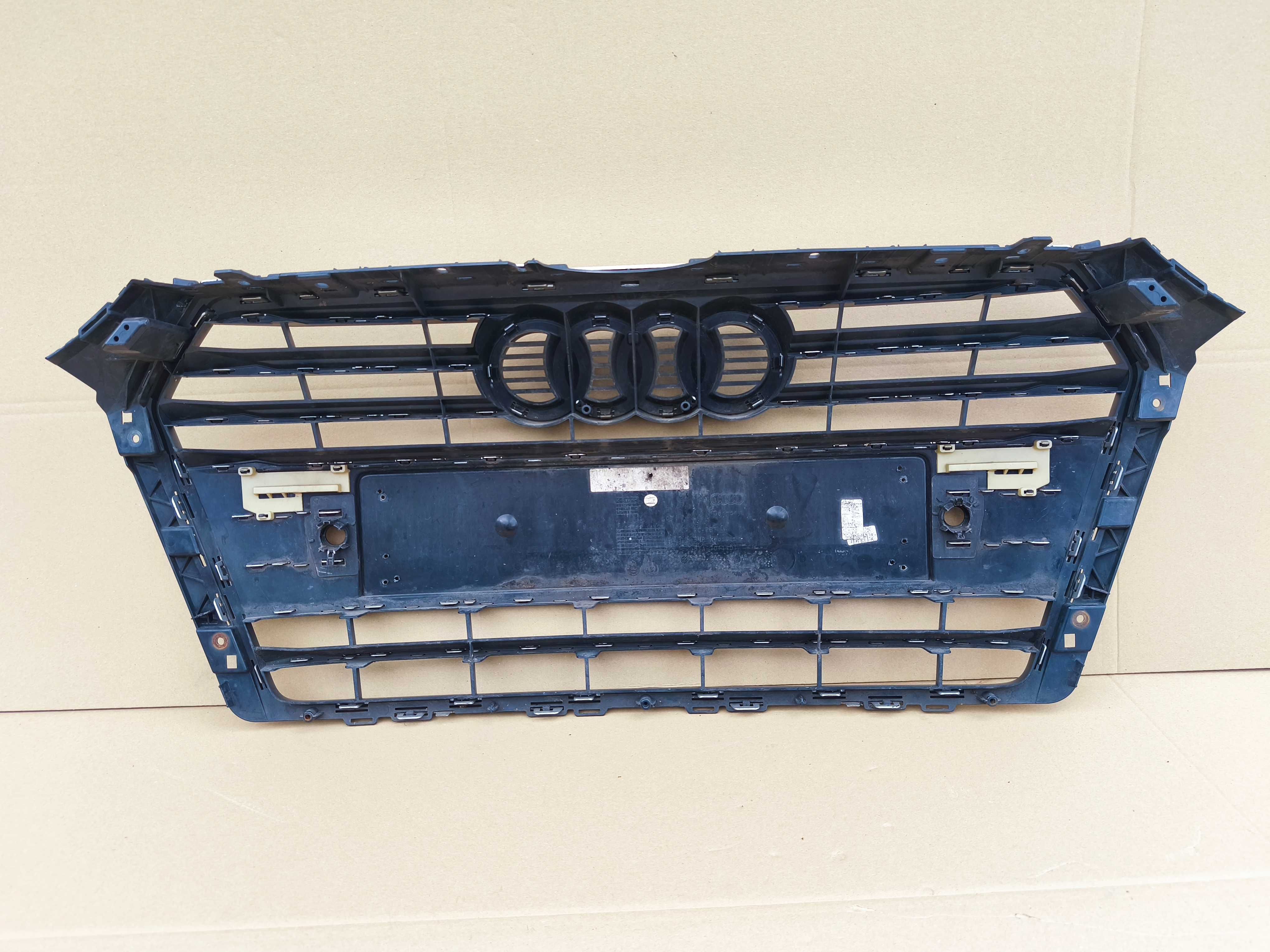AUDI A4 B9 8W 16-19 S-Line grill atrapa zderzaka chrom 8W0.853.651AB