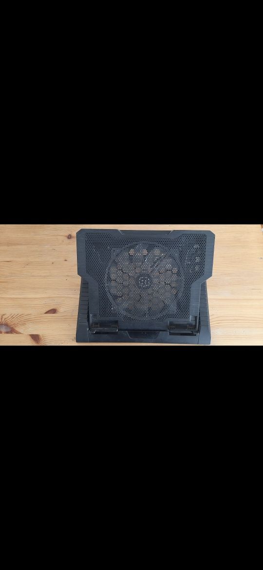 Podstawka wentylacyjna pod laptop