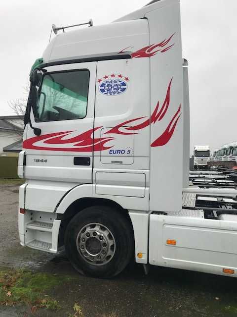 Тягач Мерседес Актрос МР-2