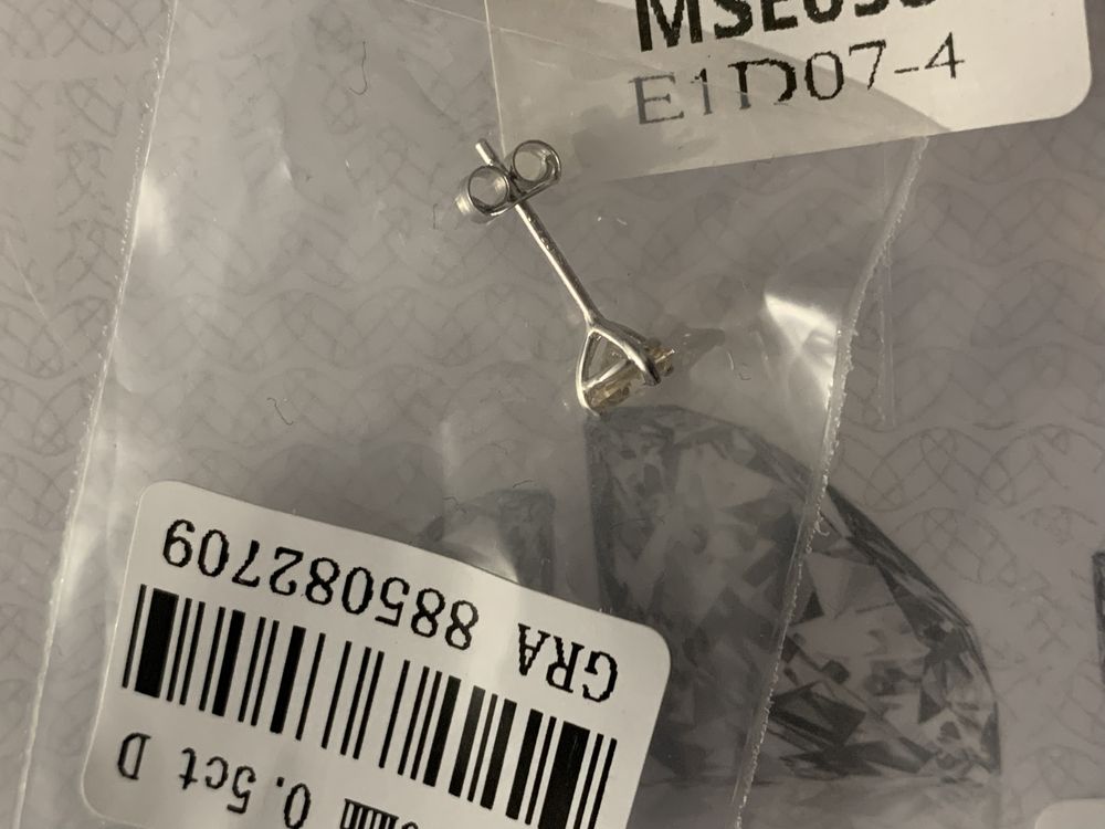 Nowe kolczyki z  moissanitem 0,5 ct z certyfikatem GRA