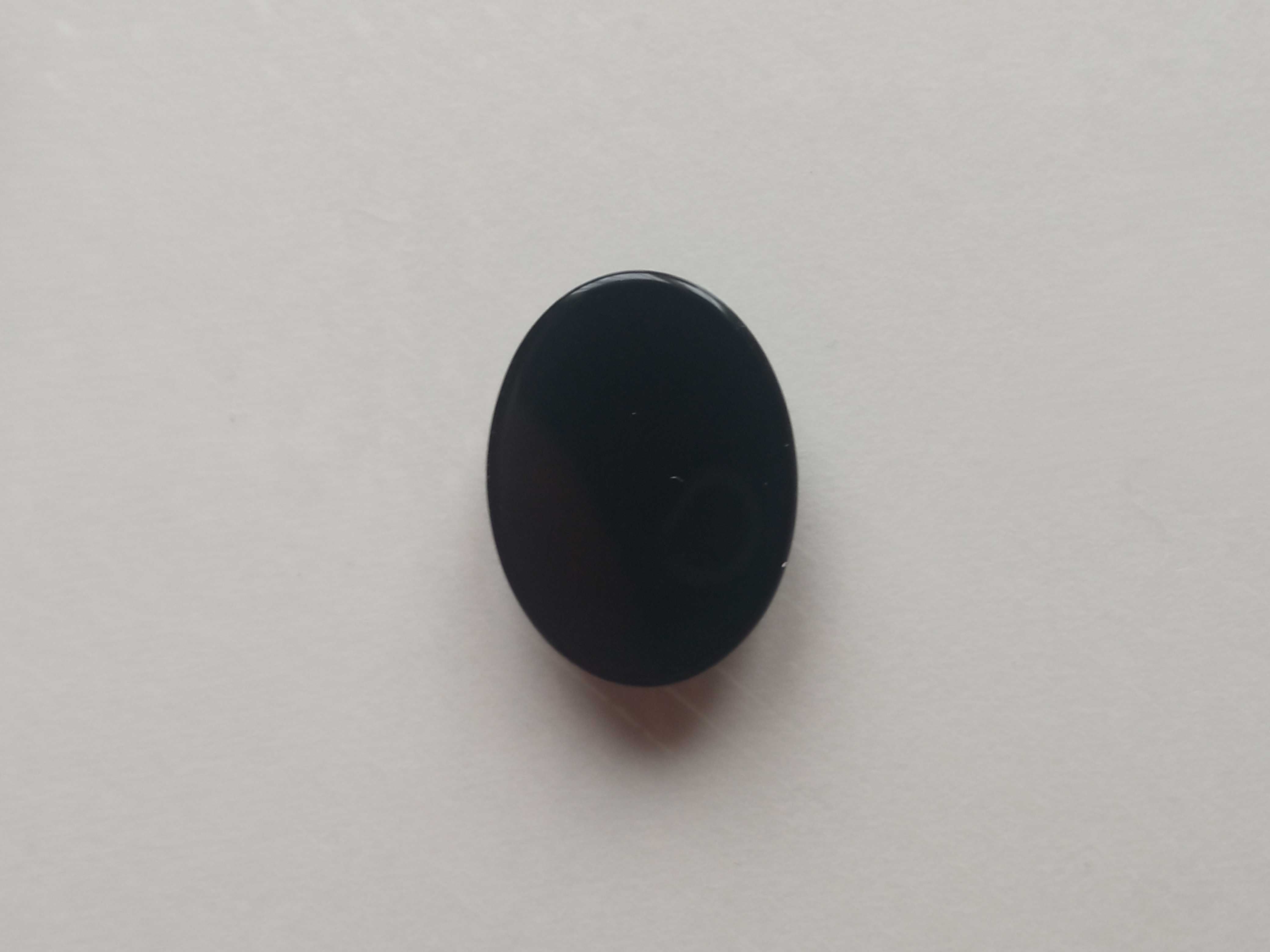 Szklany Kamień jubilerski czarny owalny cięty 1,1 x 1,6 cm Owalny