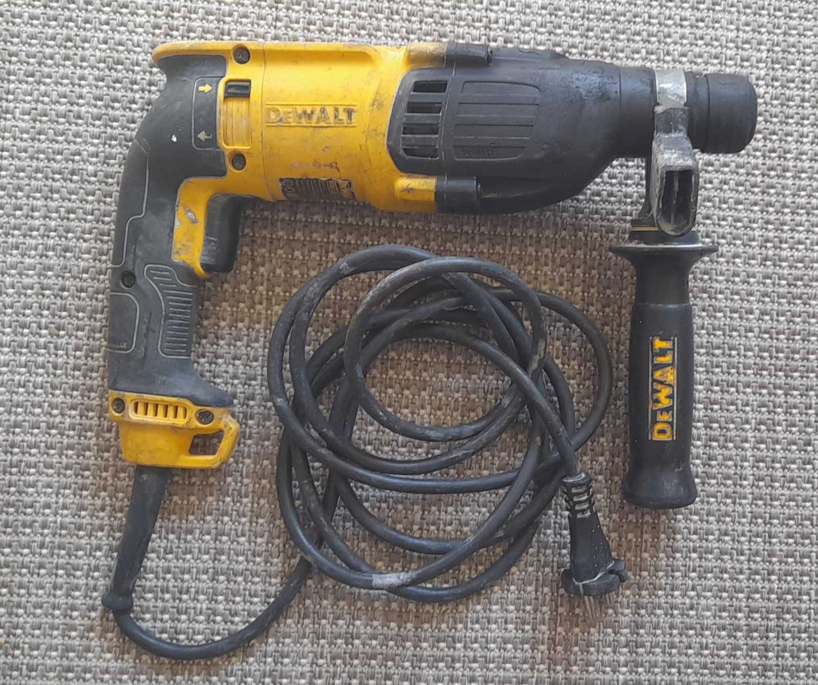 Перфоратор DeWalt 25133