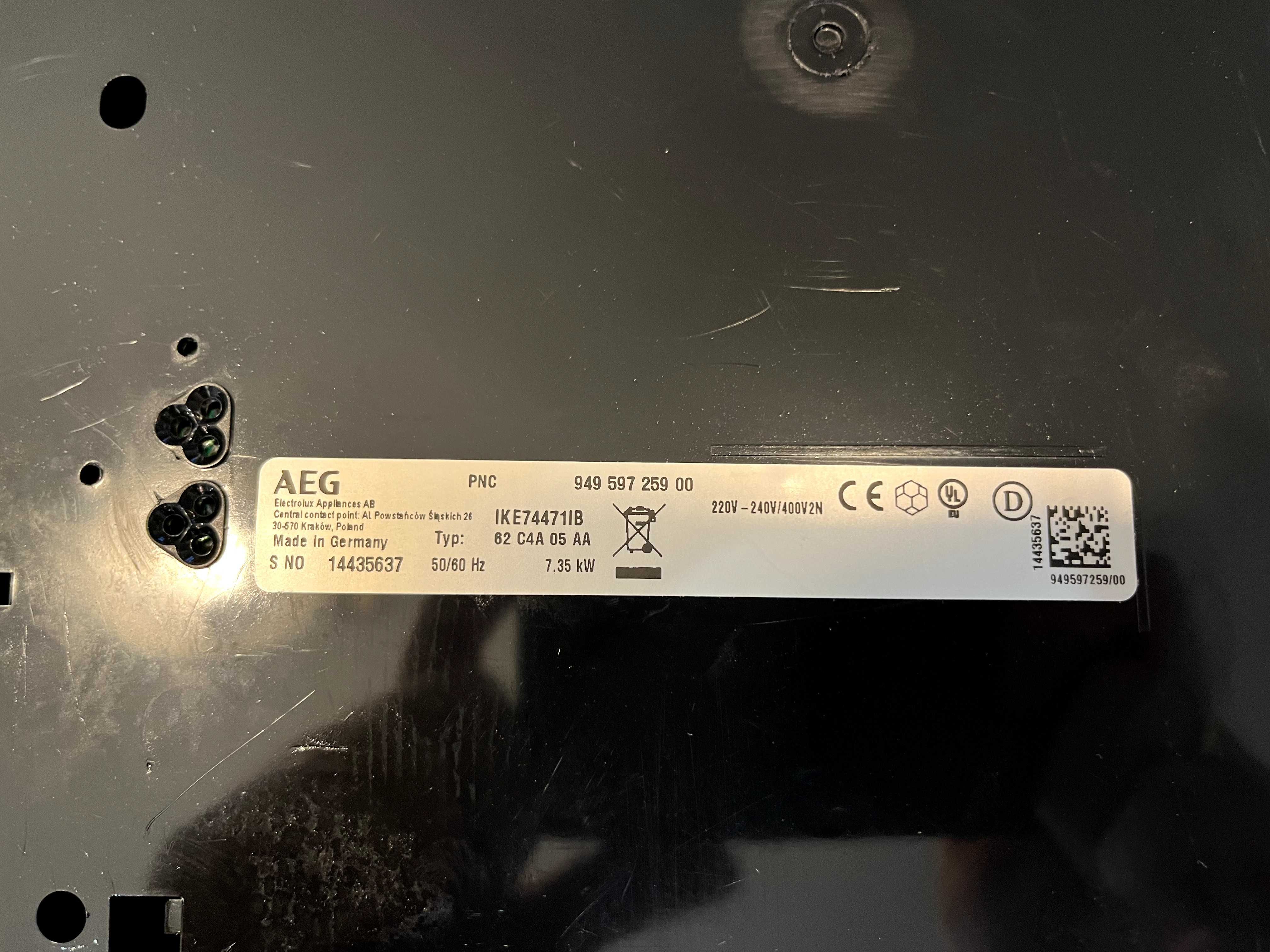 Płyta indukcyjna AEG 70 cm z możliwością licowania z blatem IKE74471IB