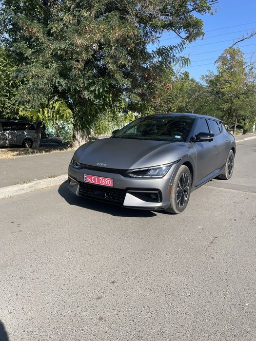 Продам kia ev6 GT line