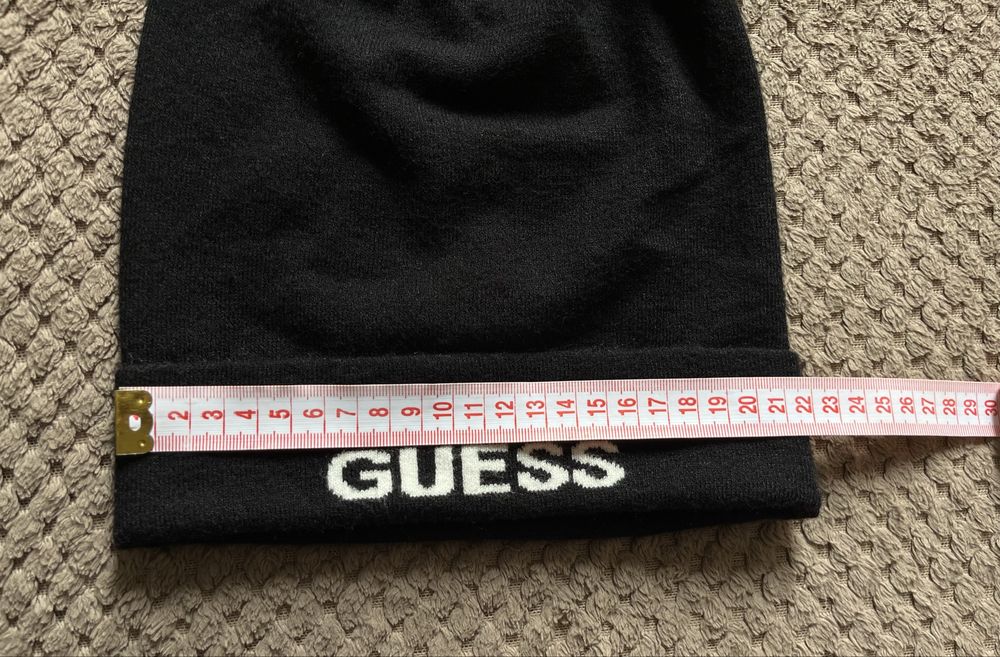 Шапка Guess Оригінал розмір L.