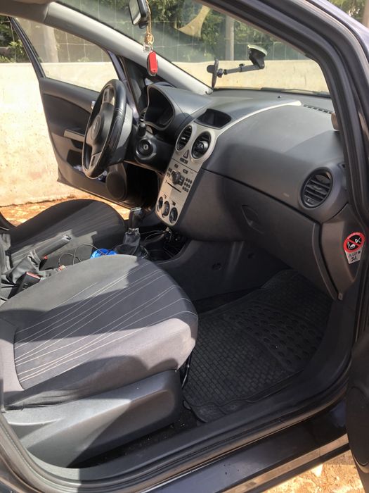Opel corsa 2007 .