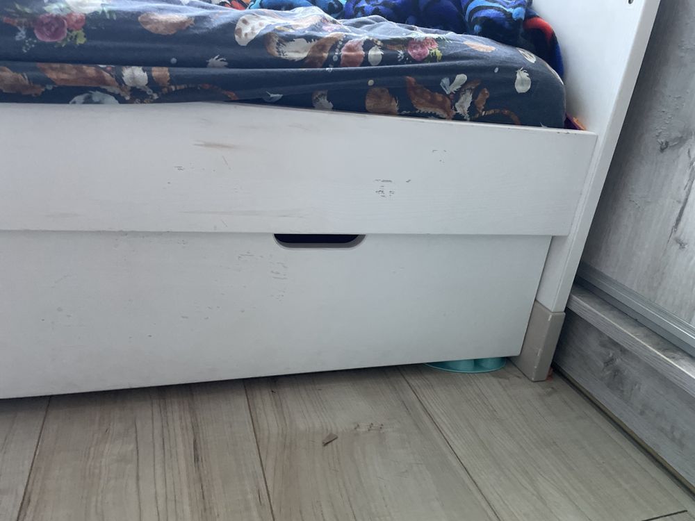 Meble do pokoju dziecięcego dla dziecka łóżko 120 x 60 półki biurko