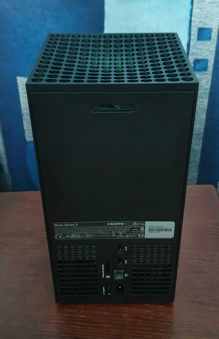 Ідеальний "Xbox Series X 1 tb" + акумулятор для джойстика + джойстик