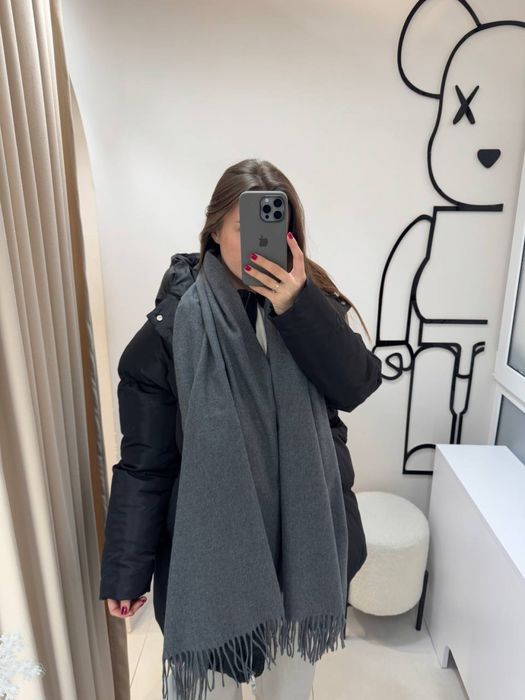 Шарф Acne , без коробки