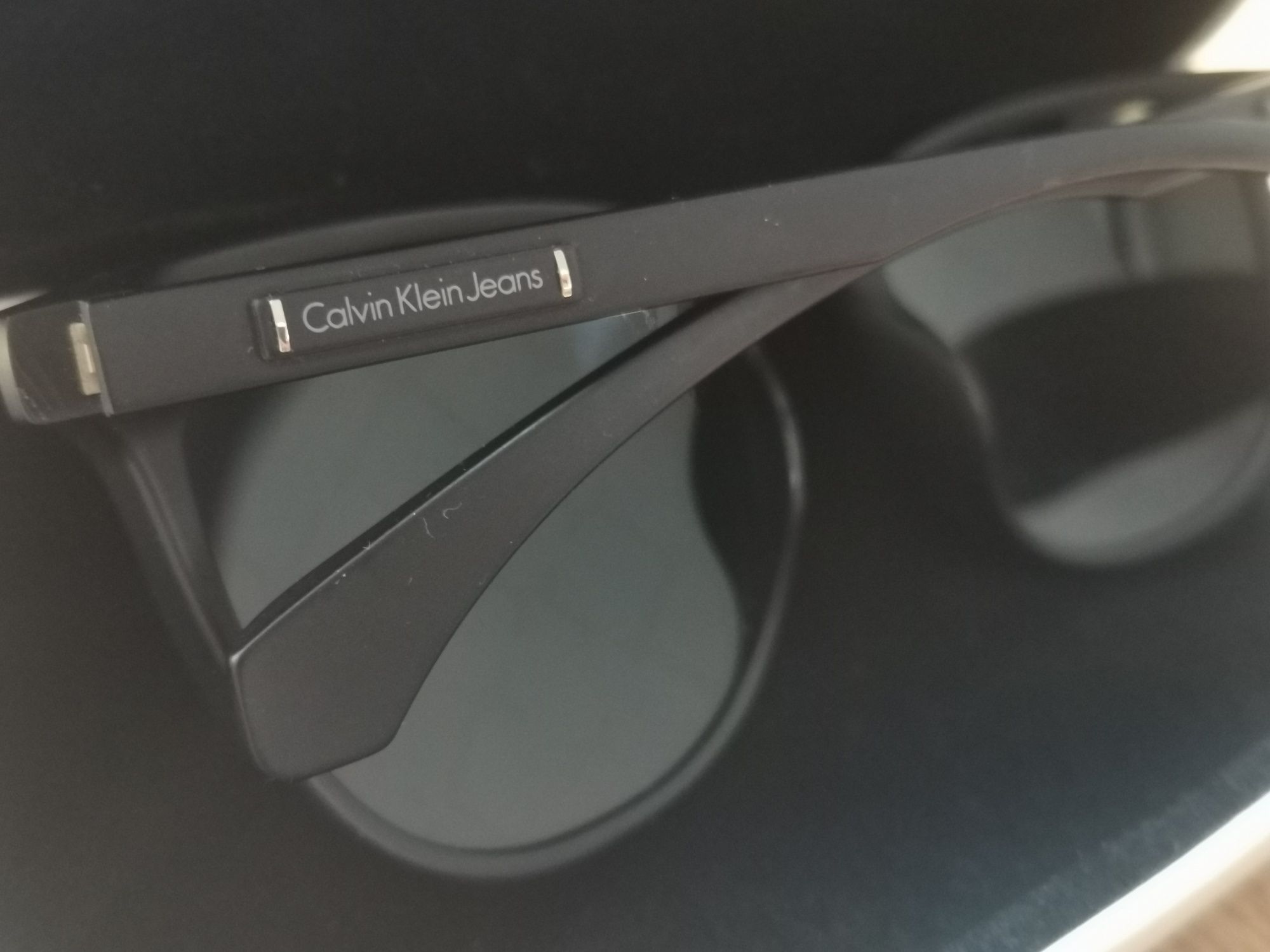 Okulary Calvin Klein - uniwersalne