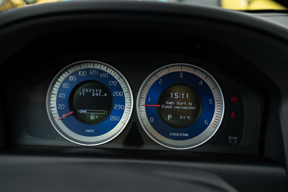 Volvo XC60 2013 2.0 дизель R-design