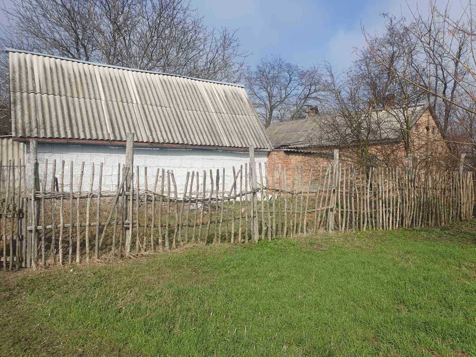 Продам дом в селе Дибровка