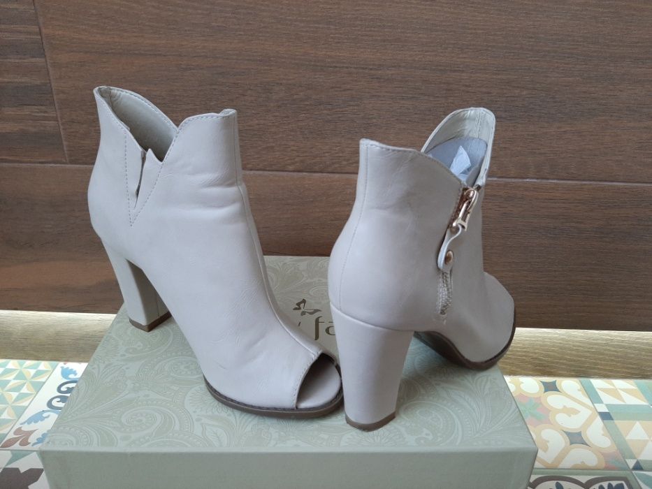 Botki r36 jak nowe