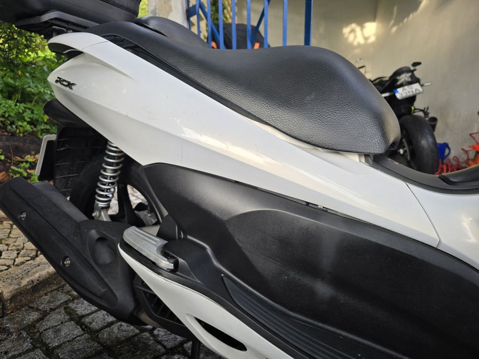 Honda PCX 2010 impecável