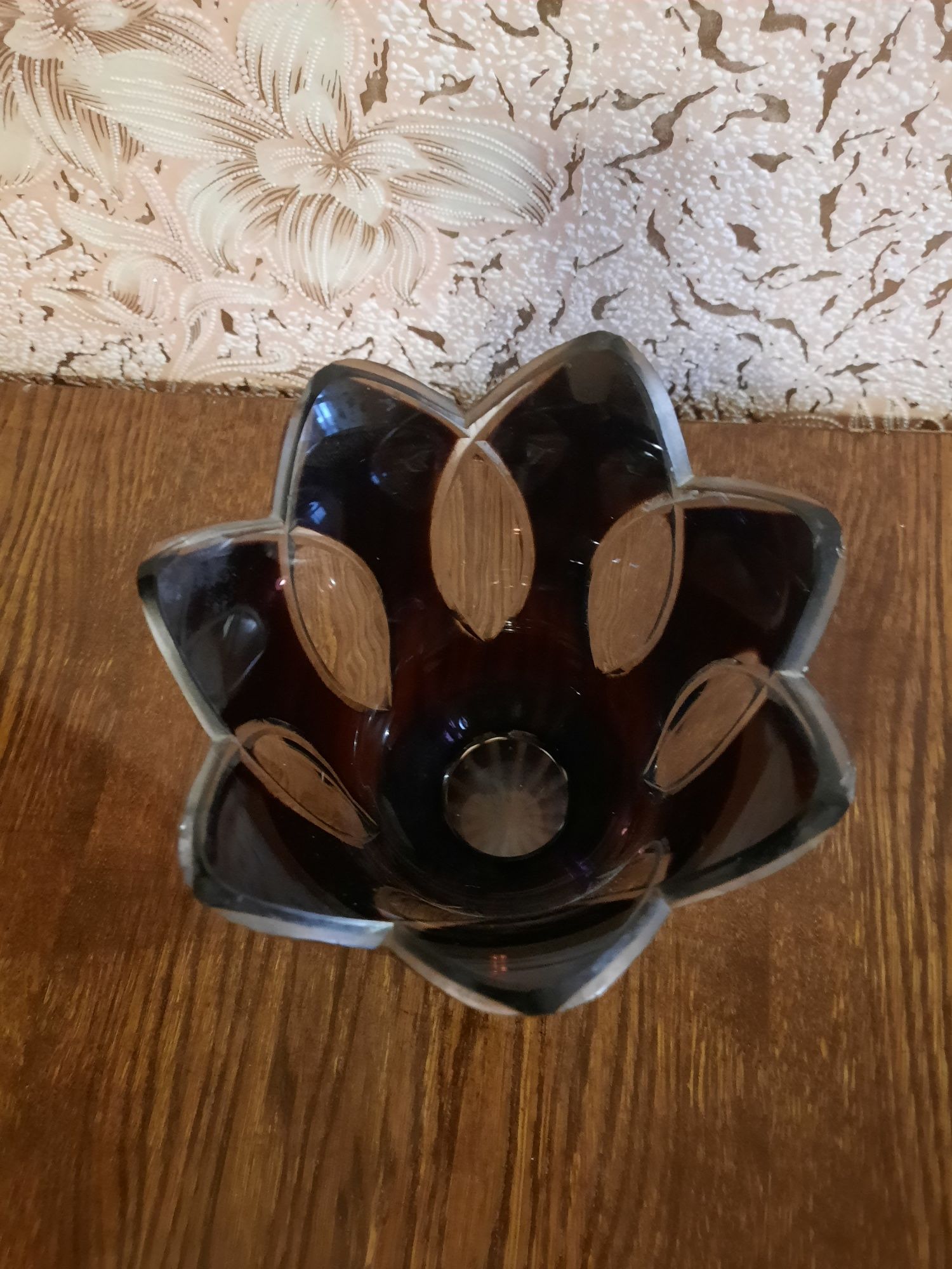 Стеклянная ваза коричневое стекло вазочка ссср