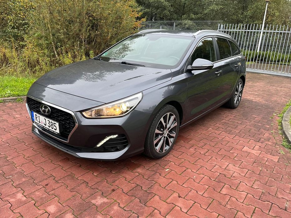 Hyundai I30 1.6 CRDI 136KM 100 % bezwypadkowy nawigacja kamera SUPER STAN !!!