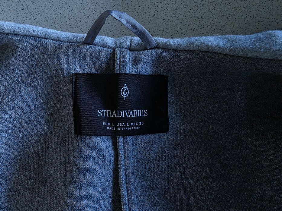 Szlafrokowy płaszcz Stradivarius r. L