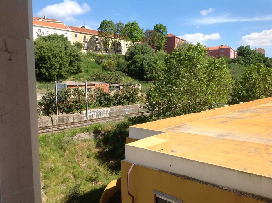 T1 com estacionamento e arrecadação: Apartamento curta/longa duração