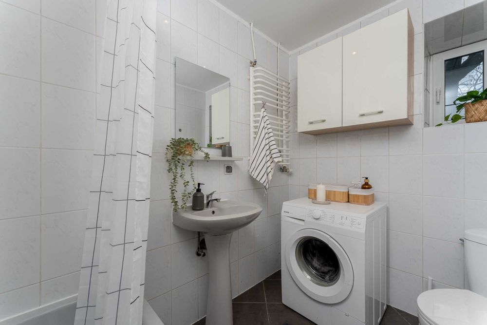 Duży pokój 1-os (19 m kw) al Mickiewicza AGH UJ Plac Inwalidów centrum