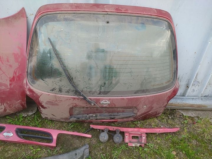 Кришка багажника Ніссан мікра 1996