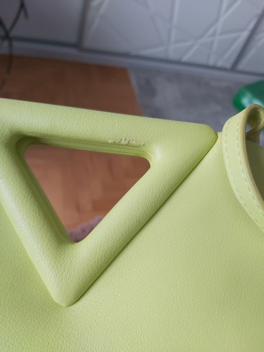 Bottega veneta Point torebka zielona seledynowa neonowa skórzana pasek