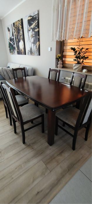 Stół do jadalni z 6 krzesłami